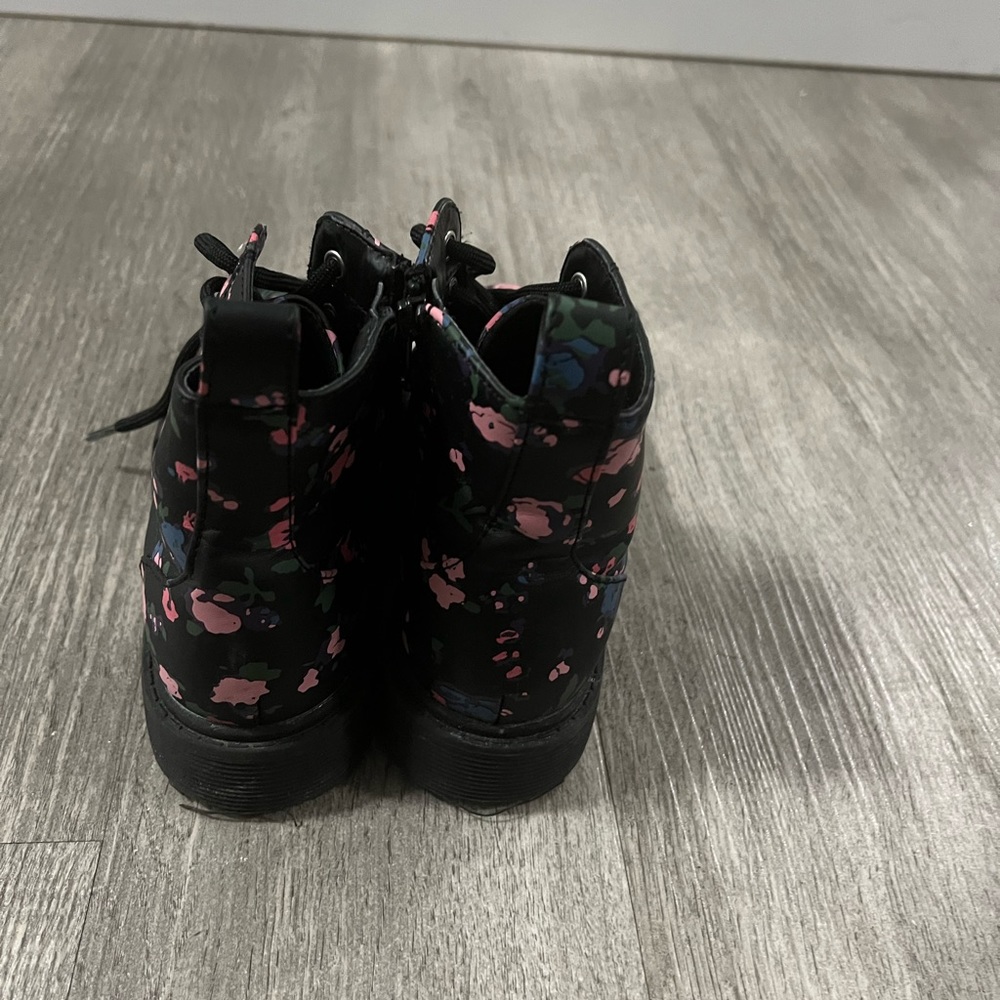 Target boots - Picture 2 of 3
